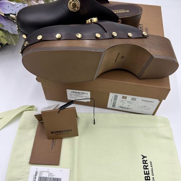 Women’s Burberry leather mules/clogs size 40 made in Italy - Picture 5 of 10